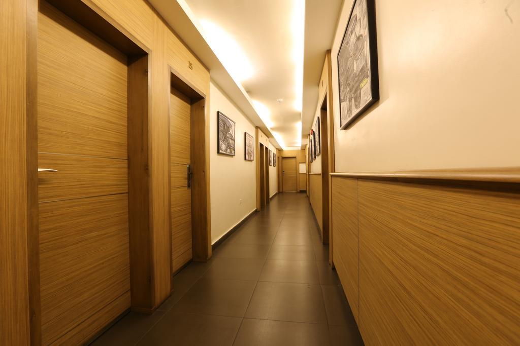 Frankie'S Foods And Rooms Accra Exteriér fotografie
