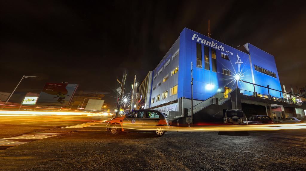 Frankie'S Foods And Rooms Accra Exteriér fotografie