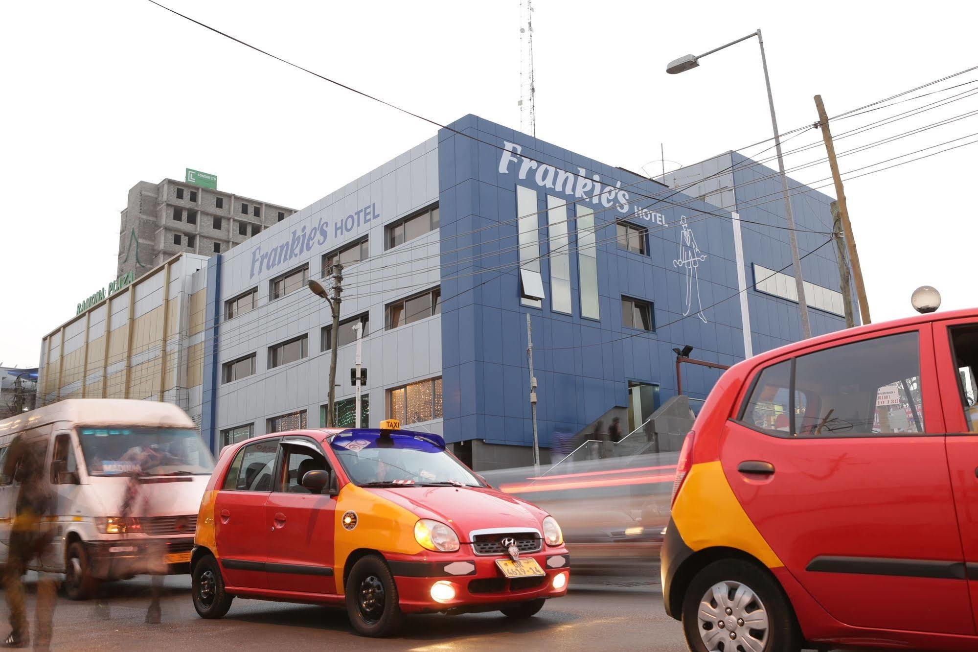 Frankie'S Foods And Rooms Accra Exteriér fotografie