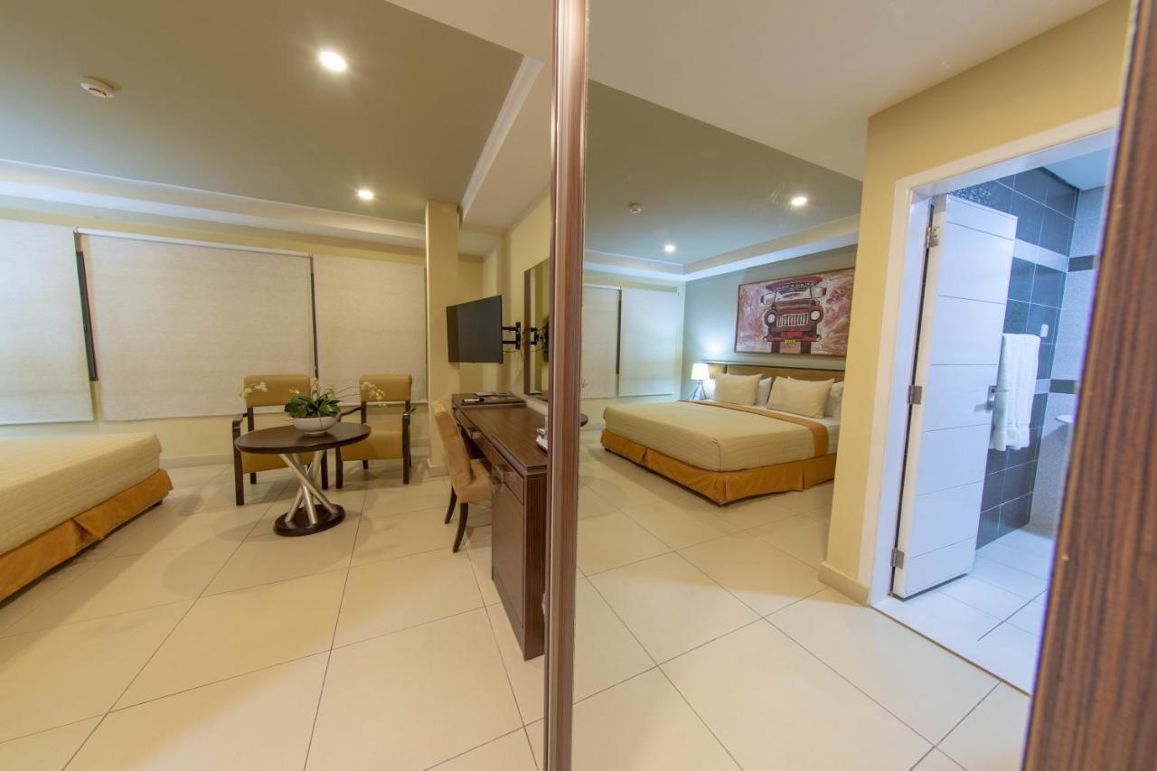 Frankie'S Foods And Rooms Accra Exteriér fotografie
