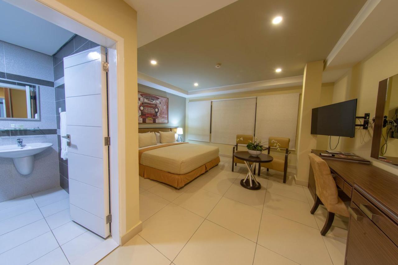 Frankie'S Foods And Rooms Accra Exteriér fotografie